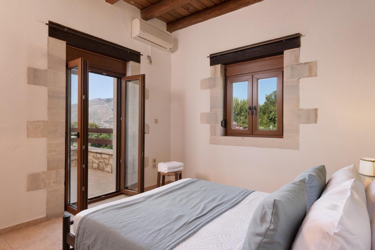 Koules Estate, With Private Pools & Bbq - Embracing Nature, By Thinkvilla Argouli Exteriér fotografie